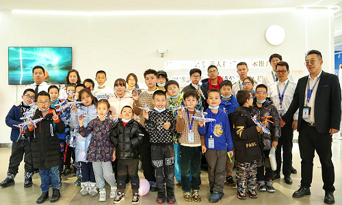 乌鲁木齐家长必看!新疆保华润天航空青少年无人机培训,开启孩子天空梦想之旅