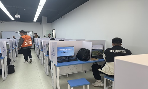 【保华润天航空】视距内飞行不再是梦,新疆专业无人机驾照等你来拿!