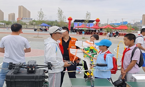 【新疆青少年无人机培训】多旋翼无人机操作技巧,保华润天航空专业指导
