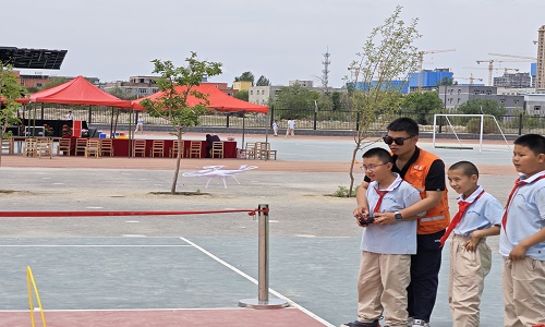 新疆无人机培训保华润天航空：少年必学！无人机培训全解析，开启科技梦想之旅