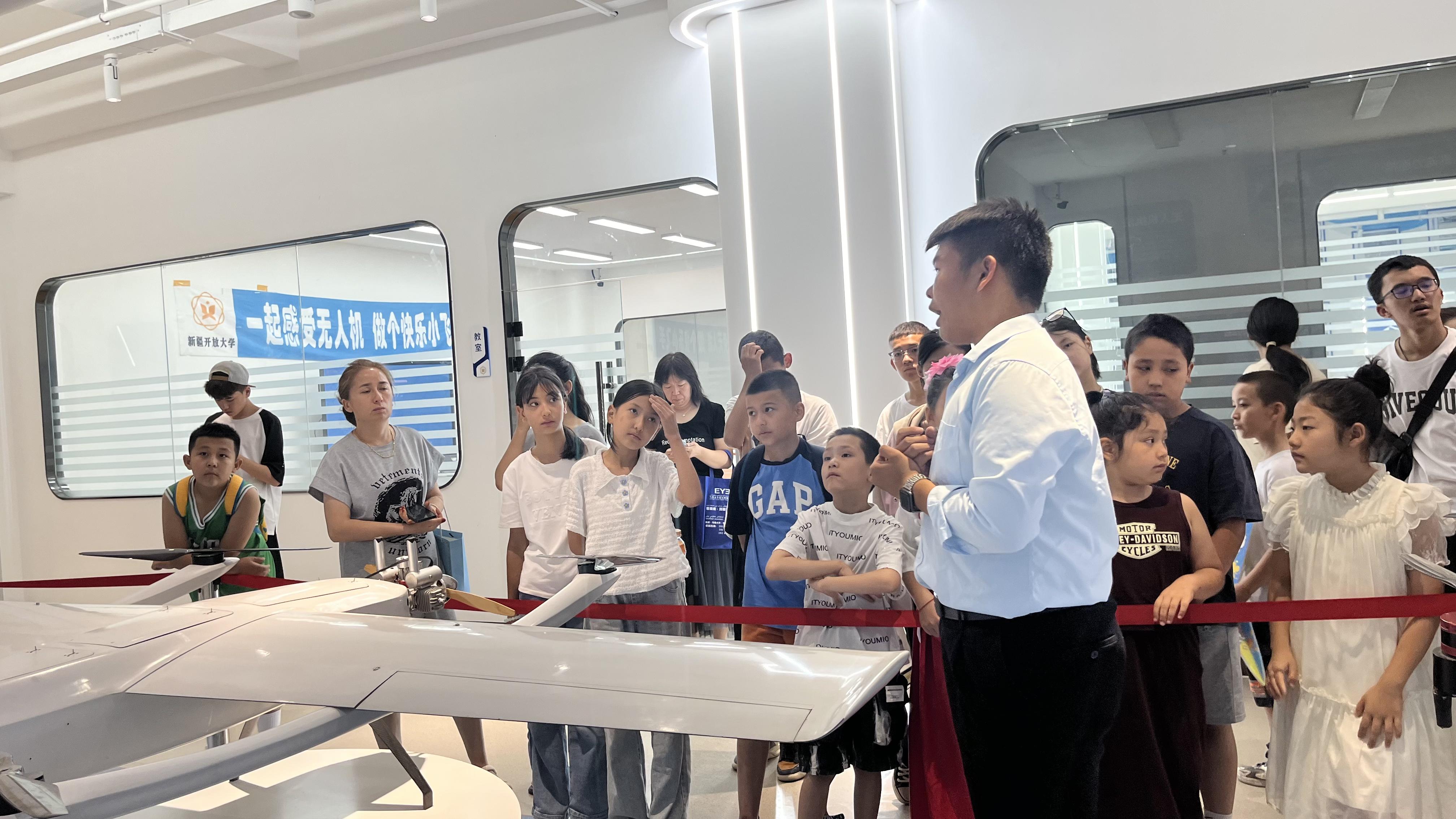 超纯干货,青少年必知:无人机考证到底培训些什么内容?【新疆保华润天】