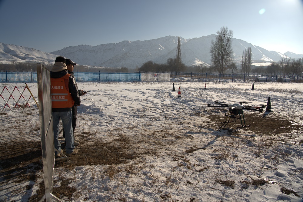 【新疆无人机培训】低空经济崛起，带你飞越城市天际线！